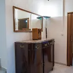 Toulas House Dom wakacyjny *
