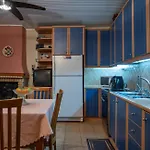 Toulas House Divaráta