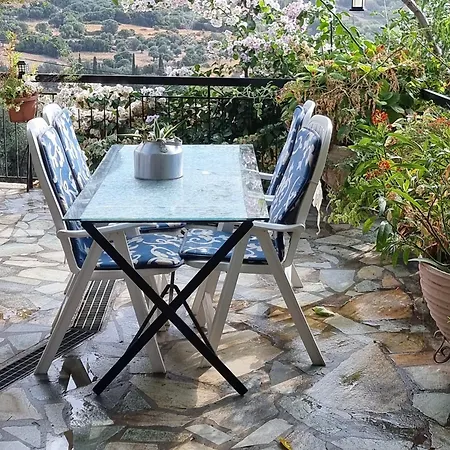 Semesterbostad Toulas House Divarata