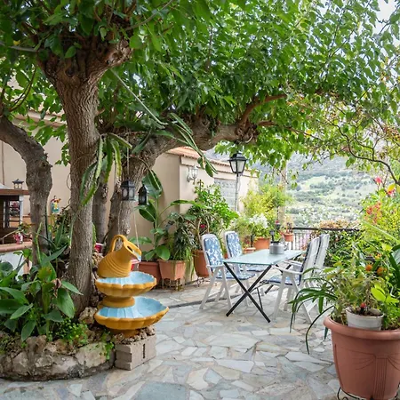 Toulas House Divarata