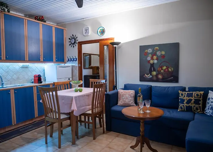 Toulas House * Divarata