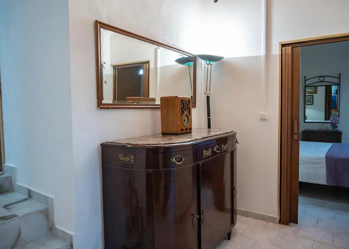 Toulas House Holiday home *